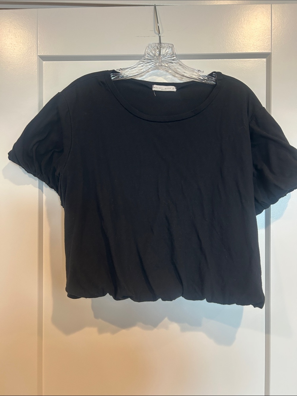 Wasabi + mint brand  Black Short Sleeve Crop Top size large